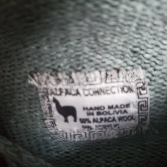 Alpaca Sweater / Hoodie Hand Made in Bolivia - Picture 3 of 7